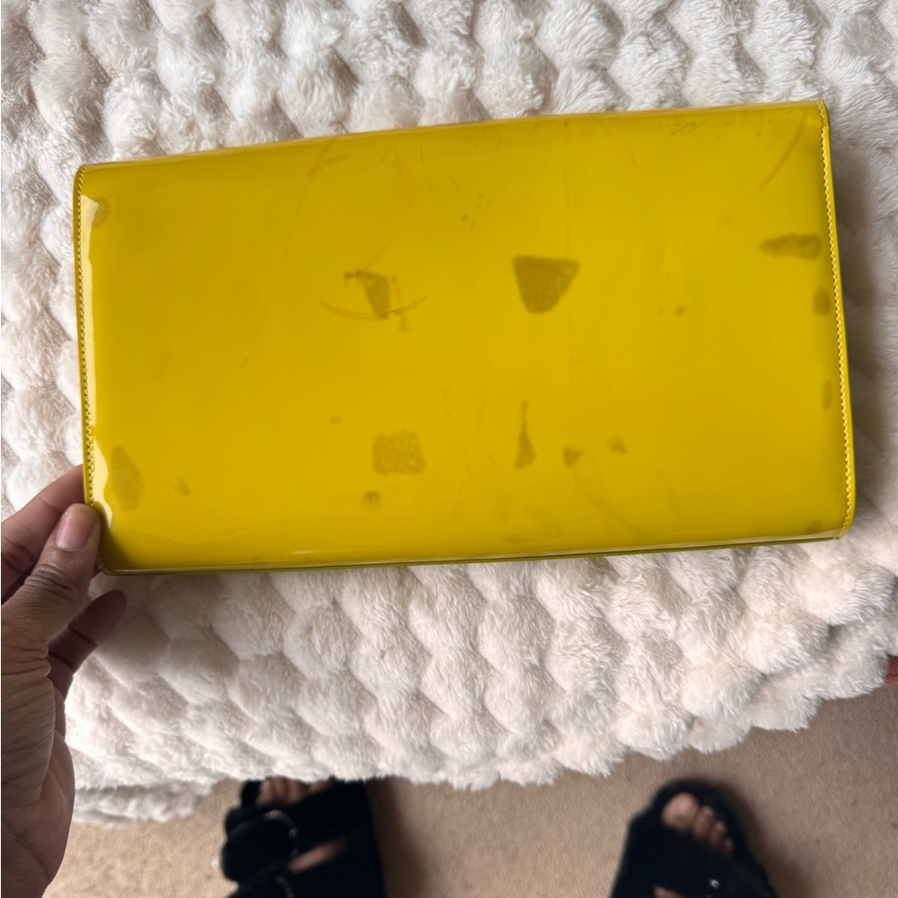 Saint Laurent YSL Patent Leather Clutch | Yellow | Italy | Authentic - Picture 4 of 8